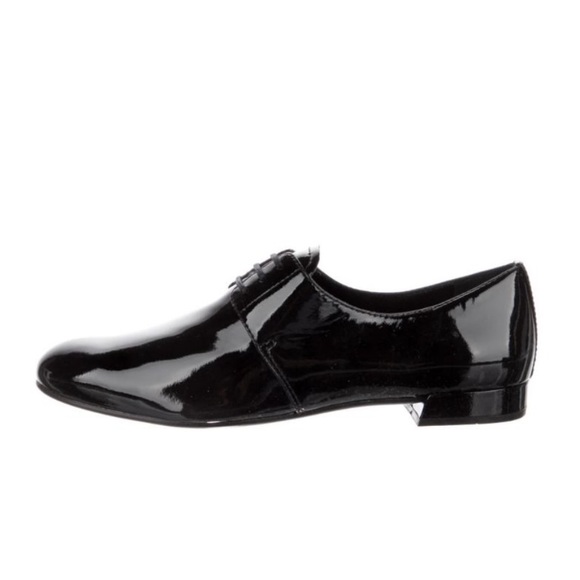 Prada patent leather loafers - Picture 1 of 6